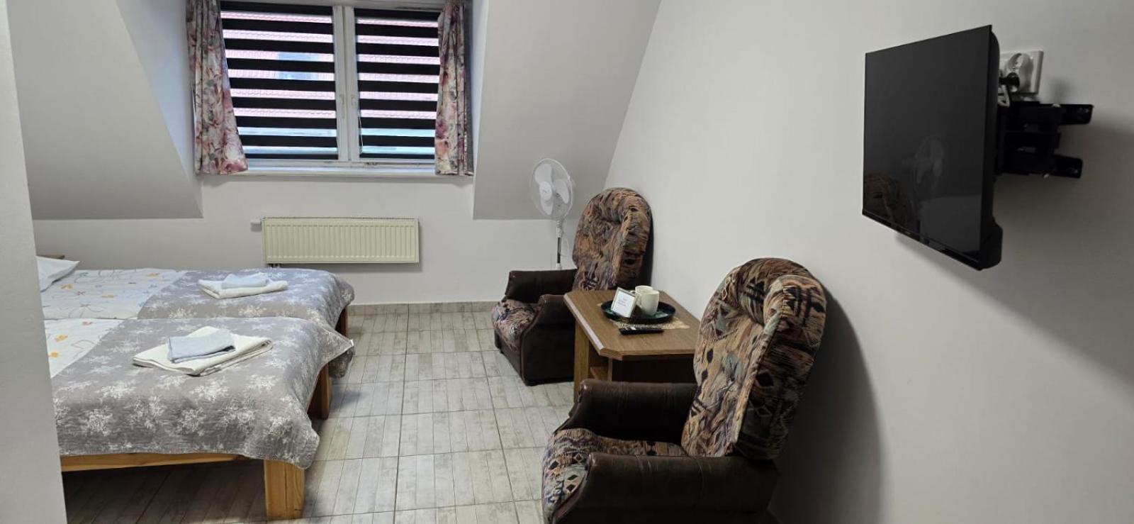 Dom Goscinny Koinonia Mrągowo Esterno foto